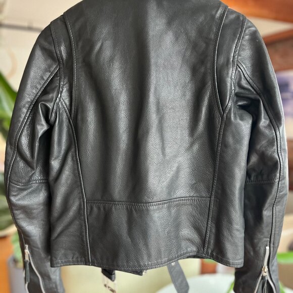 Women's Cowhide Leather Jacket - Picture 2 of 9